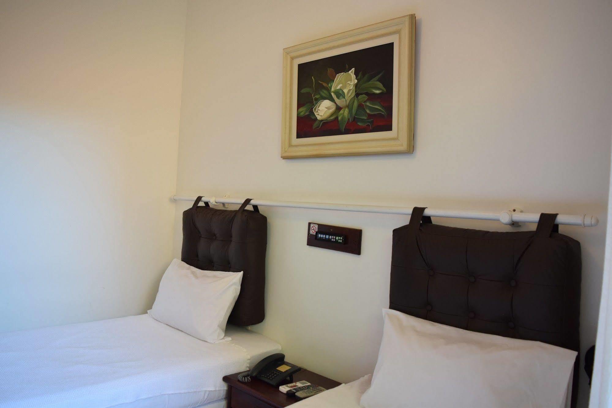 Hotel Pousada Encanto De Itapoan السلفادور المظهر الخارجي الصورة
